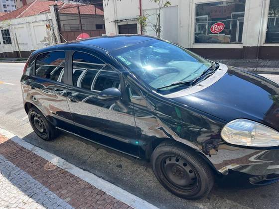 FIAT PUNTO 1.4 ATTRACTIVE 8V FLEX 4P MANUAL FIAT PUNTO 1.4 ATTRACTIVE 8V FLEX 4P MANUAL